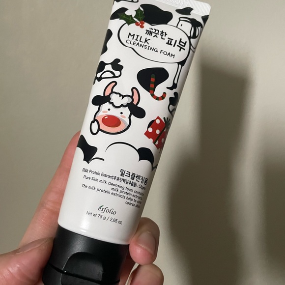 Esfolio Bath & Body Esfolio Korean Milk Cleansing Foam Nwob Poshmark